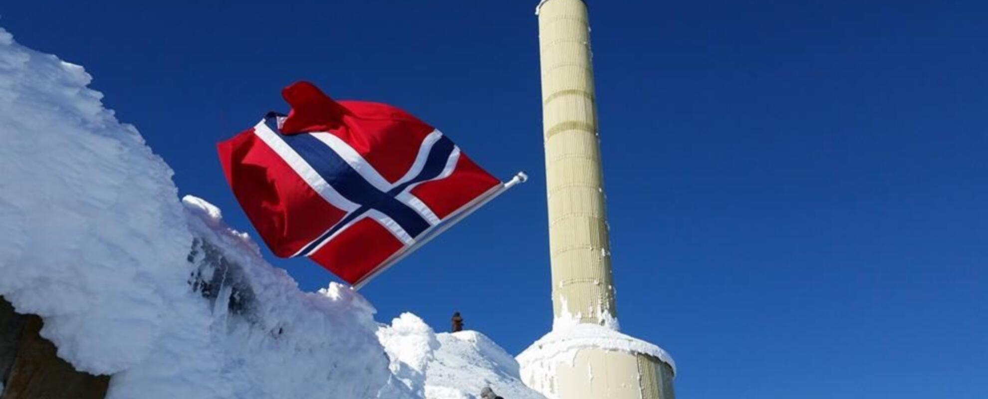 Toppen flagga